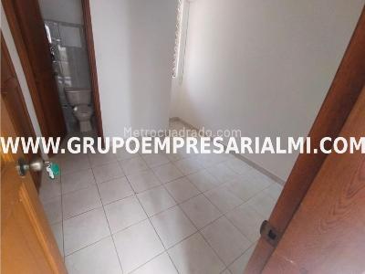 Casa de 4 alcobas en arriendo en El Poblado, Medellín, 320 m² · foto 15 de 20
