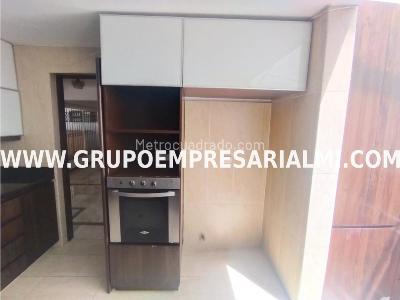 Casa de 4 alcobas en arriendo en El Poblado, Medellín, 320 m² · foto 5 de 20