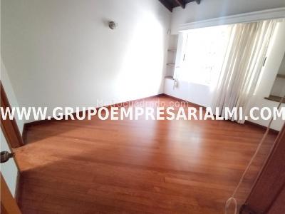 Casa de 4 alcobas en arriendo en El Poblado, Medellín, 320 m² · foto 7 de 20