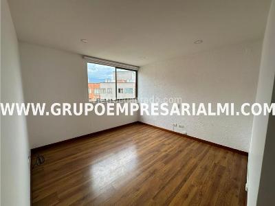 Apartamento en arriendo en El Poblado, Medellín · foto 13 de 17