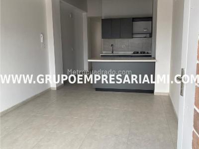 Apartamento en venta en La Independencia, Itagüí · foto 2 de 12