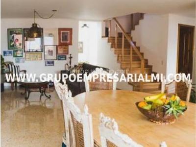 Apartamento de 4 alcobas en venta en El Diamante No. 2, Medellín, 243 m² · foto 11 de 20