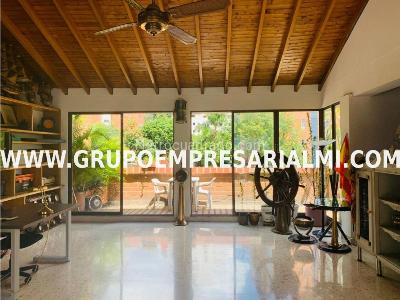 Apartamento de 4 alcobas en venta en El Diamante No. 2, Medellín, 243 m² · foto 7 de 20