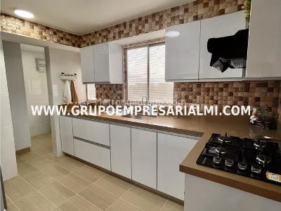 Apartamento de 3 alcobas en arriendo en El Poblado, Medellín, 84 m² · foto 10 de 20