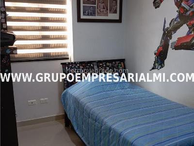 Apartamento de 3 alcobas en venta en El Carmelo Ll, Sabaneta, 100 m² · foto 14 de 20