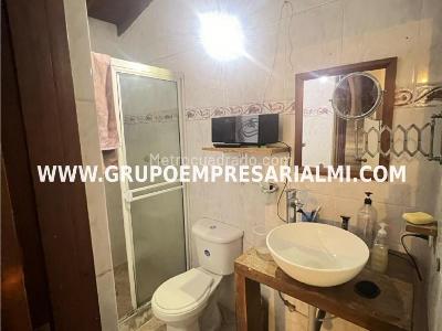 Casa de 5 alcobas en venta en Los Colores, Medellín, 337 m² · foto 20 de 20