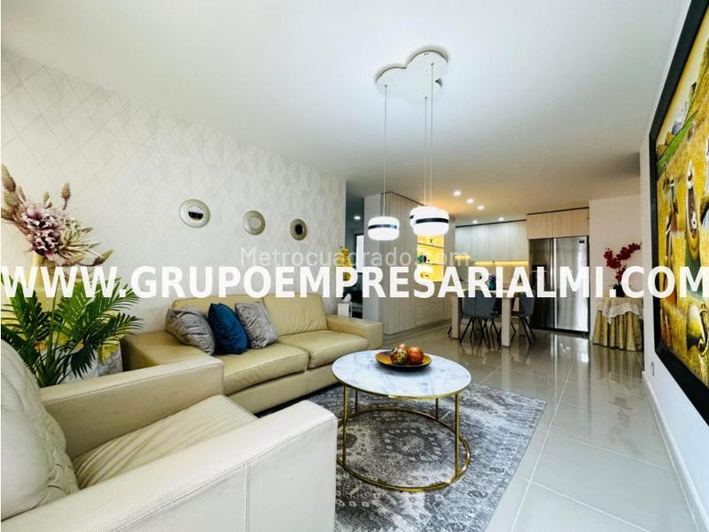 Apartamento de Lujo Amoblado de 3 Alcobas en El Poblado - 3