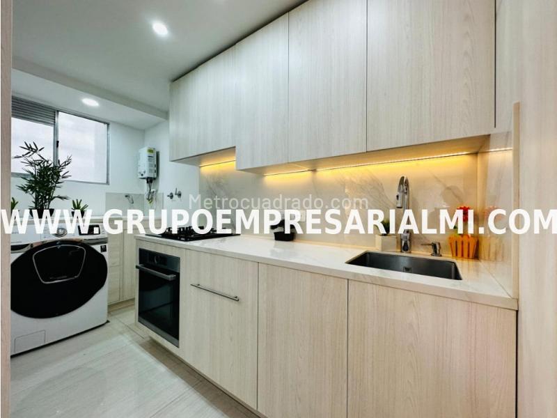 Apartamento de Lujo Amoblado de 3 Alcobas en El Poblado - 8