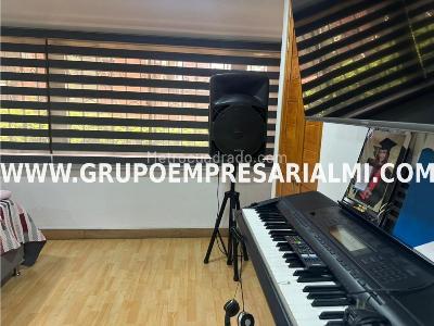 Apartamento de 4 alcobas en venta en El Poblado, Medellín, 440 m² · foto 19 de 20