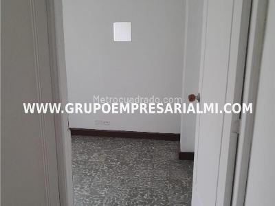 Apartamento de 4 alcobas en venta en Boston, Medellín, 93 m² · foto 12 de 18