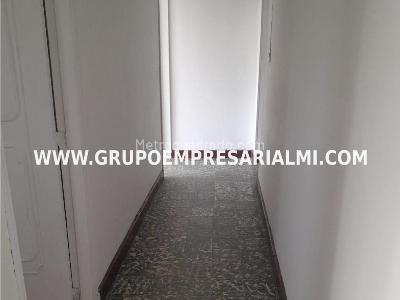 Apartamento de 4 alcobas en venta en Boston, Medellín, 93 m² · foto 4 de 18