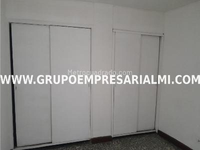 Apartamento de 4 alcobas en venta en Boston, Medellín, 93 m² · foto 8 de 18