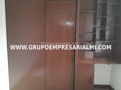 Apartamento de 4 alcobas en venta en Boston, Medellín, 93 m² · foto 9 de 18