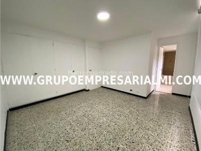Apartamento de 3 alcobas en arriendo en Los Naranjos, Medellín, 145 m² · foto 11 de 17