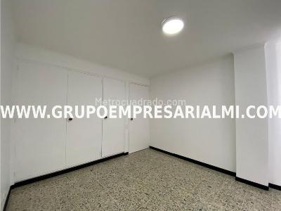 Apartamento de 3 alcobas en arriendo en Los Naranjos, Medellín, 145 m² · foto 5 de 17