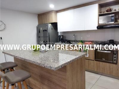 Apartamento en venta en Laureles, Medellín · foto 3 de 18