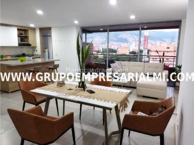 Apartamento en venta en Laureles, Medellín · foto 5 de 18