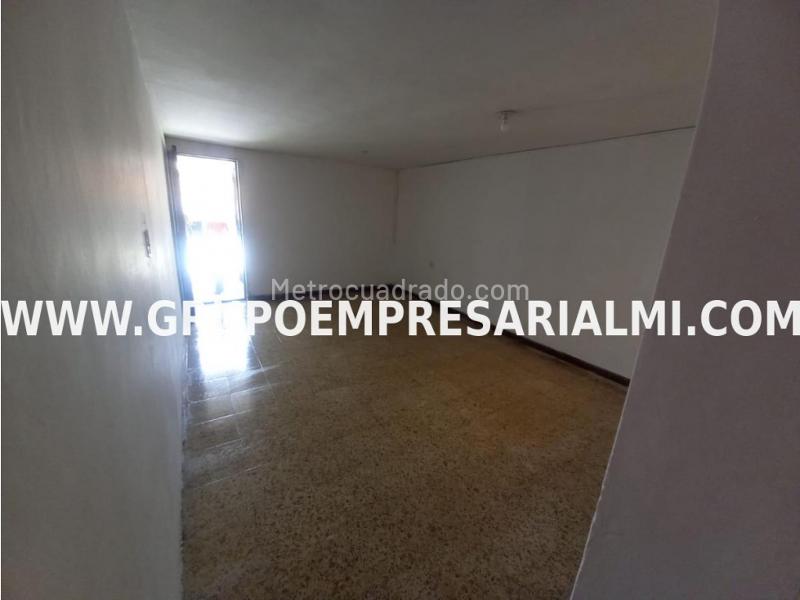 3BR Bifamily House for Rent in El Diamante (Robledo)
