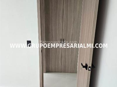 Apartamento de 3 alcobas en venta en El Poblado, Medellín, 92 m² · foto 16 de 20