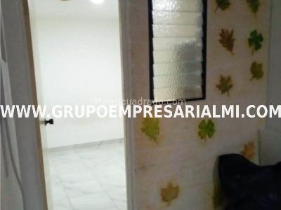 Apartaestudio en arriendo en El Velodromo, Medellín, 32 m² · foto 8 de 20