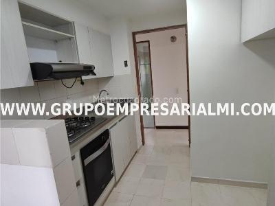 Apartamento en venta en El Poblado, Medellín · foto 2 de 20