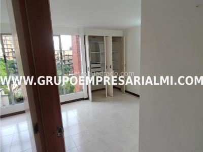 Apartamento en venta en El Poblado, Medellín · foto 7 de 20
