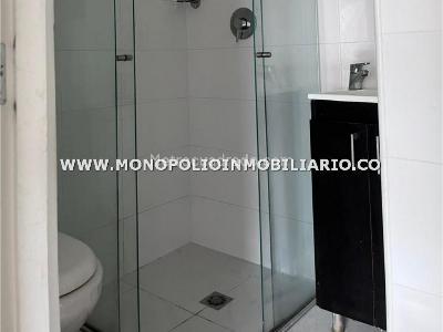 Apartaestudio en arriendo en Prado Centro, Medellín, 30 m² · foto 4 de 4