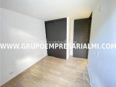 Apartamento de 3 alcobas en arriendo en Belen, Medellín, 65 m² · foto 11 de 20