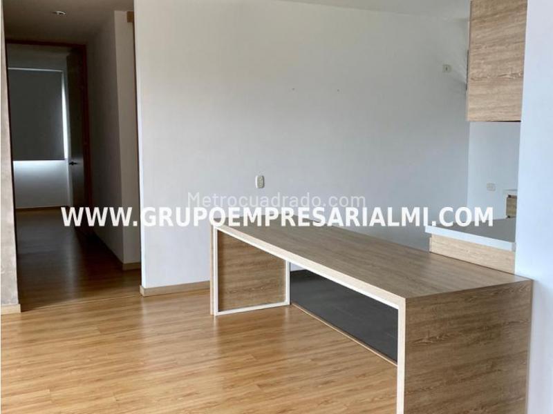 Apartamento en Arriendo de 2 Alcobas en El Poblado