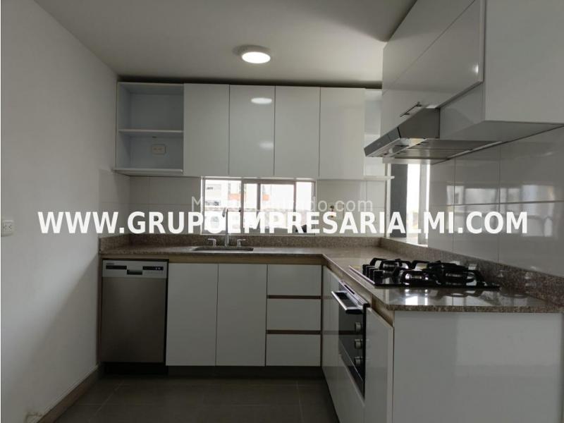 Charming 3BR Apartment in Belen - 4