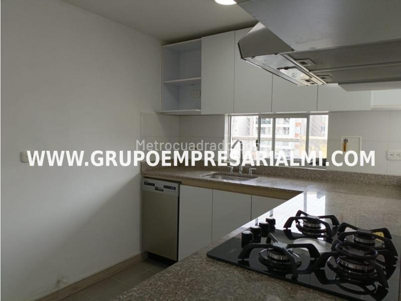 Charming 3BR Apartment in Belen - 6