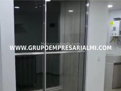 Apartamento de 3 alcobas en venta en Las Lomitas, Sabaneta, 60 m² · foto 2 de 20