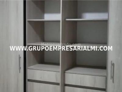 Apartamento de 3 alcobas en venta en Las Lomitas, Sabaneta, 60 m² · foto 15 de 20