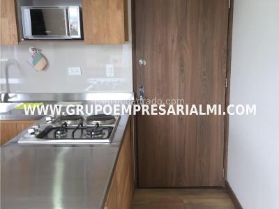Apartaestudio en arriendo en El Poblado, Medellín, 40 m² · foto 4 de 20