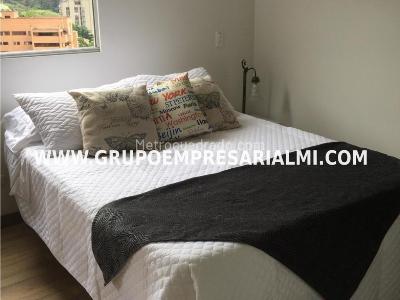 Apartaestudio en arriendo en El Poblado, Medellín, 40 m² · foto 15 de 20