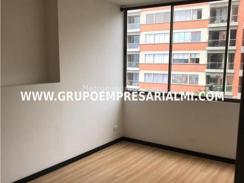 Apartamento Espectacular de 2 Alcobas en Altos del Poblado - 8