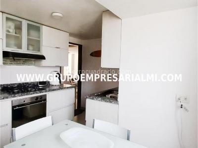 Apartamento de 3 alcobas en arriendo en Conquistadores, Medellín, 135 m² · foto 24 de 24