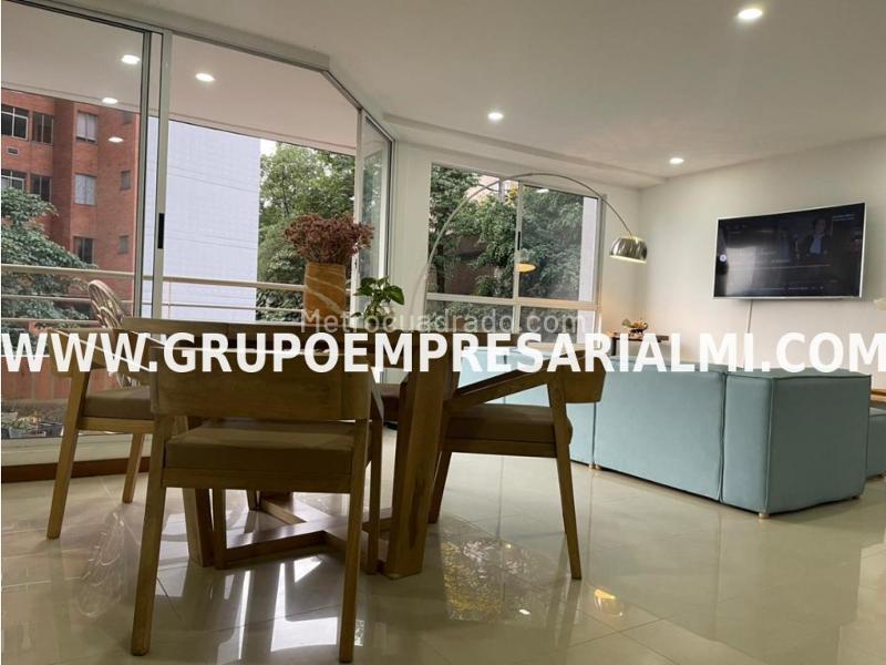 Spectacular 3BR Apartment in Exclusive El Poblado - 2