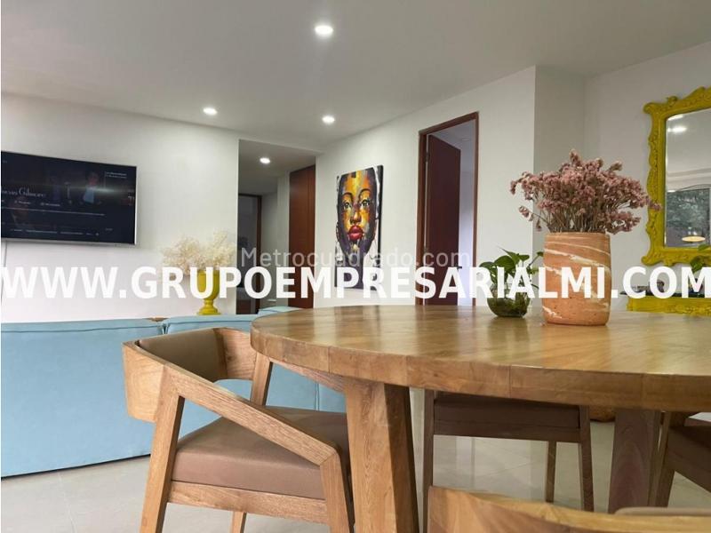 Spectacular 3BR Apartment in Exclusive El Poblado - 3