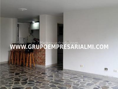 Apartamento en venta en Robledo, Medellín · foto 3 de 20