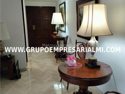 Apartamento de 3 alcobas en arriendo en Lalinde, Medellín, 166 m² · foto 10 de 20