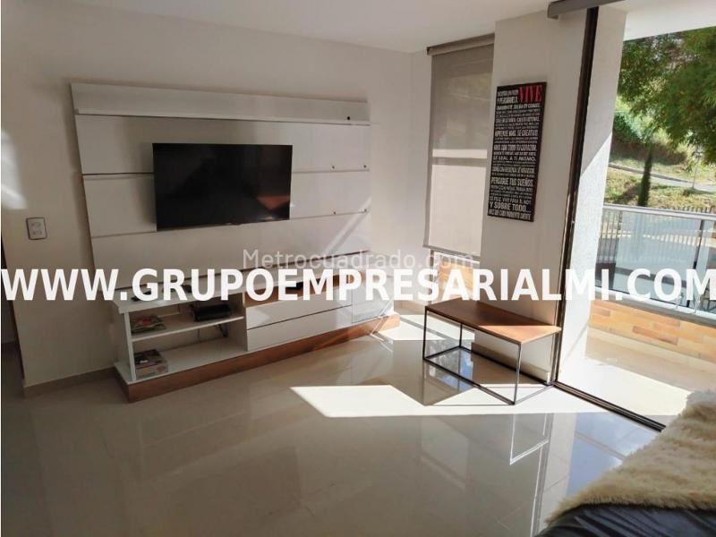 Apartamento Amoblado de 3 Alcobas en Arriendo - Los Alcázares