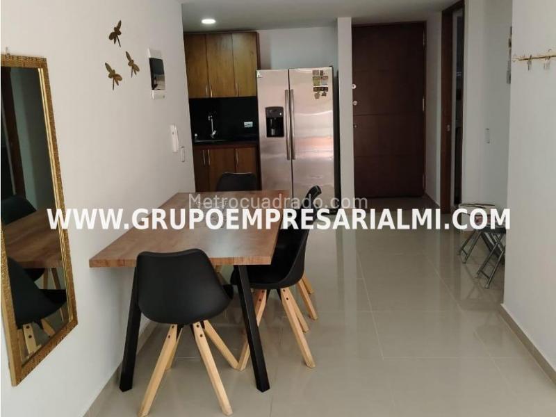 Apartamento Amoblado de 3 Alcobas en Arriendo - Los Alcázares - 2