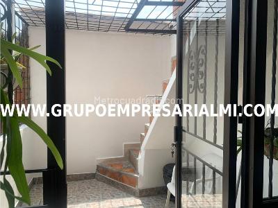 Casa de 2 alcobas en venta en Guayabal, Medellín, 141 m² · foto 4 de 10