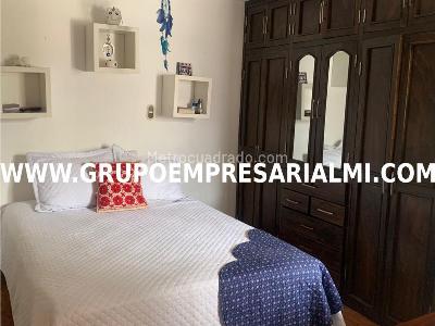 Casa de 2 alcobas en venta en Guayabal, Medellín, 141 m² · foto 10 de 10