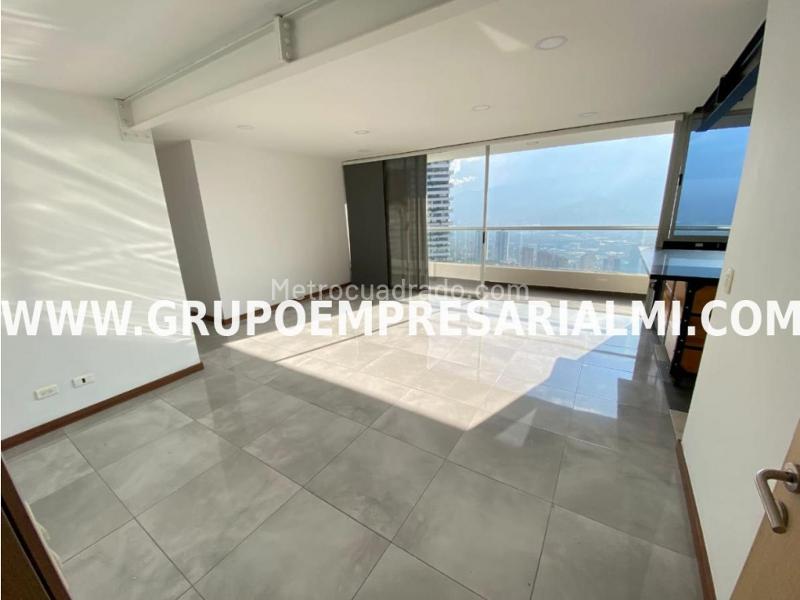 Apartamento de Lujo de 3 Alcobas en Loma del Indio - 4