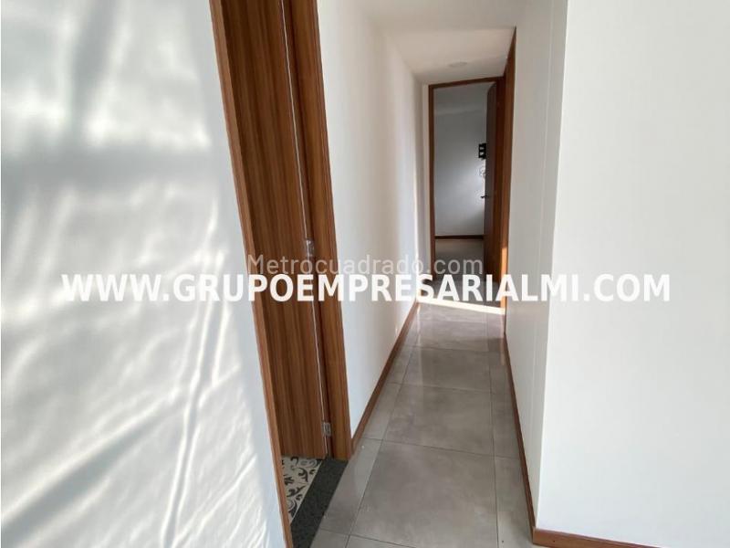 Apartamento de Lujo de 3 Alcobas en Loma del Indio - 8