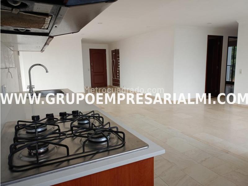 Apartamento Amplio de 3 Alcobas en El Poblado - 6