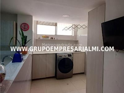 Apartamento de 3 alcobas en venta en Laureles, Medellín, 180 m² · foto 12 de 20