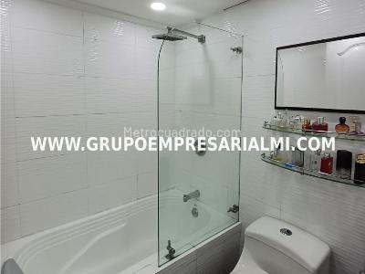 Apartamento de 3 alcobas en venta en Laureles, Medellín, 180 m² · foto 14 de 20